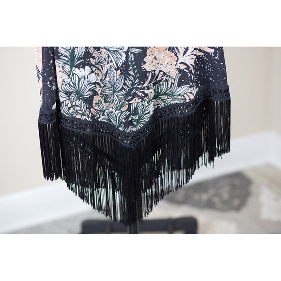 Ella Moss NWT 100% silk fringe top - Size Large - Picture 2 of 6